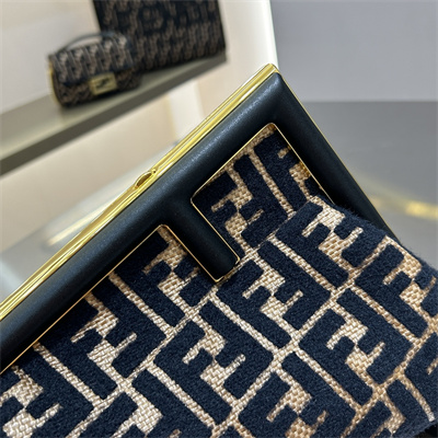 Fen.di FIRST SMALL Natural Straw Bag With Black FF Embroidery