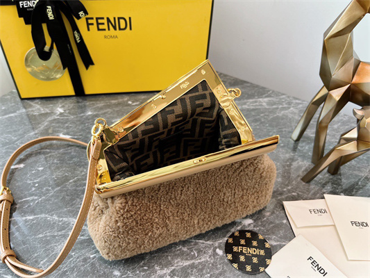 Fen.di FIRST SMALL Beige Sheepskin Bag