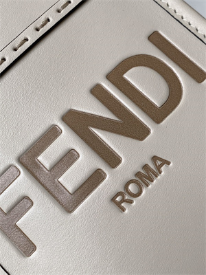 Fen.di MINI SUNSHINE SHOPPER White Leather