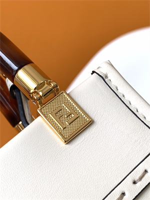 Fen.di MINI SUNSHINE SHOPPER White Leather