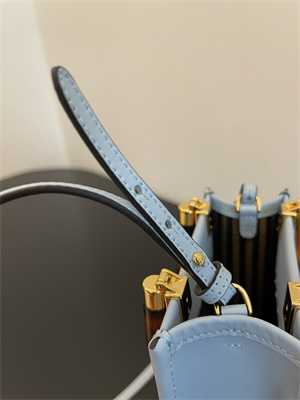 Fen.di MINI SUNSHINE SHOPPER Blue Leather