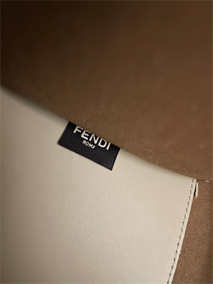 Fen.di SUNSHINE Medium Green Leather Shopper