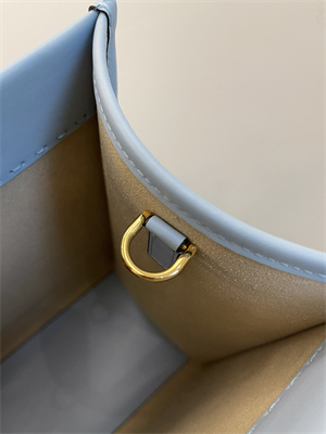 Fen.di SUNSHINE Medium Blue Leather Shopper