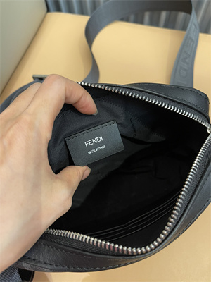 Fen.di DIAGONAL CAMERA CASE Grey Multicolor Leather Bag