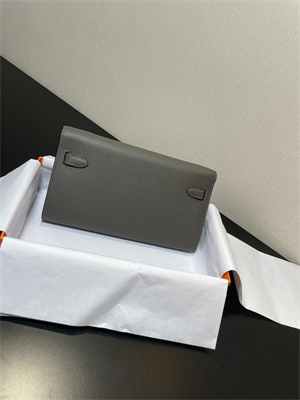 Kelly Classique To Go wallet Epsom Leather Silver Tone Metal In Etain Color HS