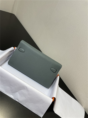 Kelly Classique To Go wallet Epsom Leather Silver Tone Metal In Vert Amande Color HS