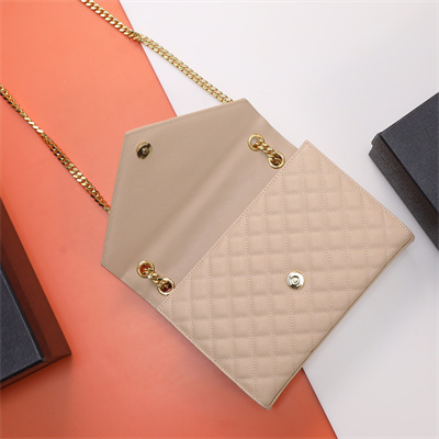 Y.S.L ENVELOPE MEDIUM IN QUILTED GRAIN DE POUDRE EMBOSSED LEATHER Gold Tone Metal Nude Color