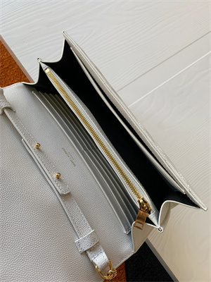 Y.S.L CLASSIC CASSANDRA CHAIN WALLET IN GRAIN DEPOUDRE LEATHER White Color Gold Tone Metal