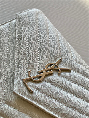 Y.S.L CLASSIC CASSANDRA CHAIN WALLET IN GRAIN DEPOUDRE LEATHER White Color Silver Tone Metal