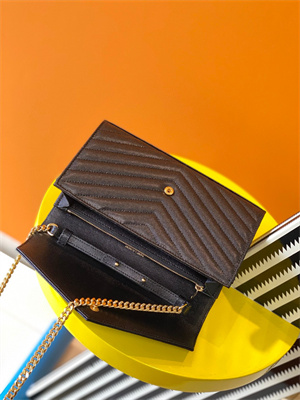 Y.S.L CLASSIC CASSANDRA CHAIN WALLET IN GRAIN DEPOUDRE LEATHER Black Color Gold Tone Metal