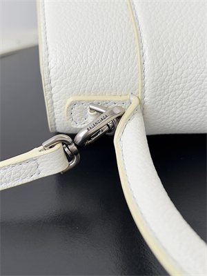 Women’s Hourglass Small Handbag Grained Calfskin In White