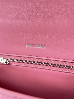 Women’s Hourglass Small Handbag Crocodile Embossed In Pink