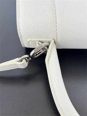 Women’s Hourglass XS Handbag Grained Calfskin In White-Silver