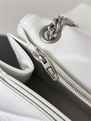 Women’s CRUSH Medium Chain Bag Quilted In White Crushed Calfskin