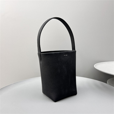 T*e R0w park n/s small tote bag grained calfskin black color
