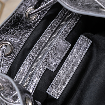 Women’s Le Cagole Small Bucket Bag In Metallized Arena Lambskin Silver Color