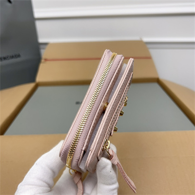 Le Cagole Compact Zippy Wallet In Arena Lambskin Lt Pink Color