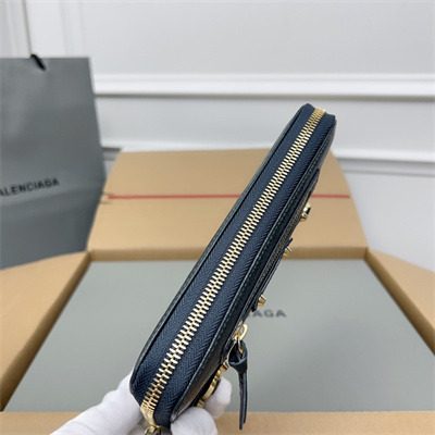 Le Cagole Continental Zippy Wallet In Arena Lambskin Dk Grey Color