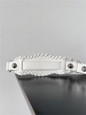 Women’s NEO Cagole XS Handbag In Arena Lambskin White Color