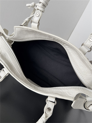 Women’s NEO Cagole XS Handbag In Arena Lambskin White Color