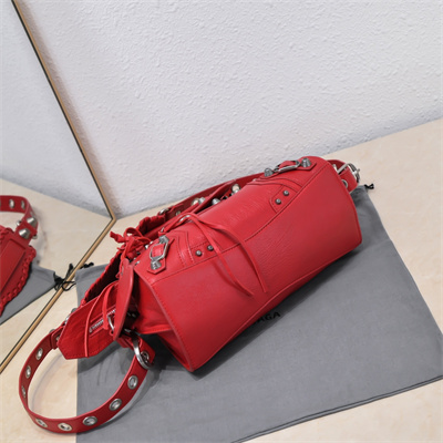 Women’s NEO Cagole XS Handbag In Arena Lambskin Red Color