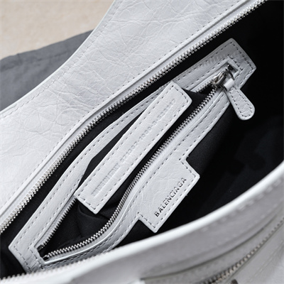 Women’s NEO Cagole City Small Handbag In Arena Lambskin White Color