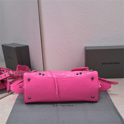 Women’s NEO Cagole City Small Handbag In Arena Lambskin Fuchsia Color