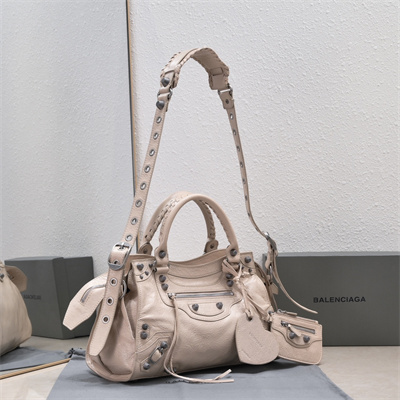 Women’s NEO Cagole City Small Handbag In Arena Lambskin Lt Beige Color
