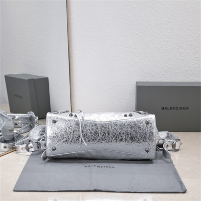 Women’s NEO Cagole City Small Handbag In Metallized Arena Lambskin Silver Color