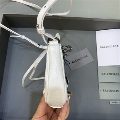 Women’s Le Cagole Mini Bag With Chain In Arena Lambskin White Color