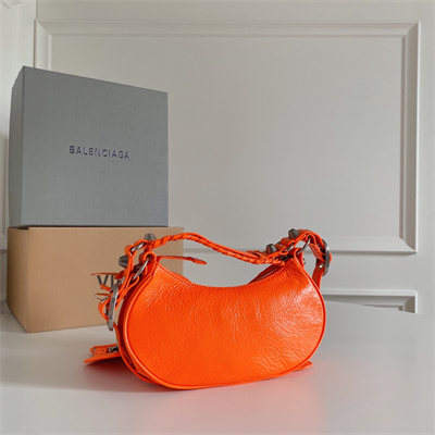 Women’s Le Cagole XS Shoulder Bag In Arena Lambskin Orange Color