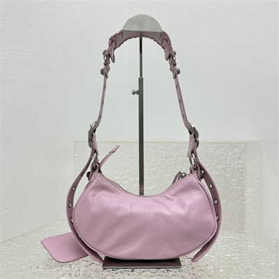 Women’s Le Cagole XS Shoulder Bag In Arena Lambskin Sakura Color