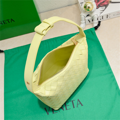 BV Mini Wallace Shoulder Bag In Soft Calfskin Leather Ice Cream Color