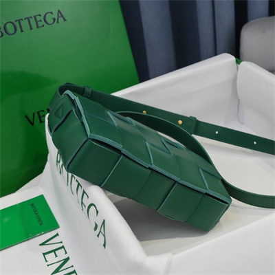 BV Cassette Cross Body Bag In Lambskin Racing Green Color