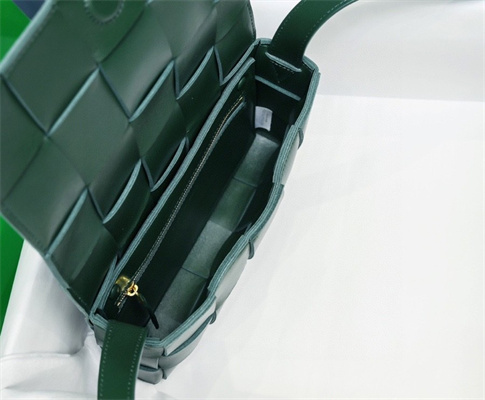 BV Cassette Cross Body Bag In Lambskin Raintree Color