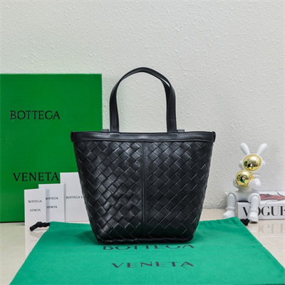 BV Small Flip Flap Tote Bag In Lambskin Leather Black Color