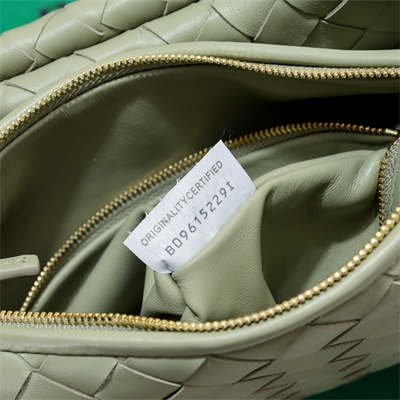 BV Medium Gemelli Shoulder Bag In Lambskin Leather Travertine Color