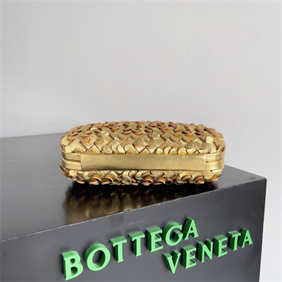 BV Knot Clutch In Metallic Lambskin Leather Gold-Silver Color