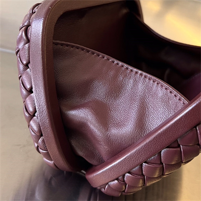 BV Knot Clutch In Lambskin Leather Barolo Color