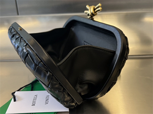 BV Knot Clutch In Calfskin Leather Wrinkled Black Color