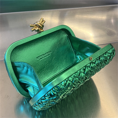 BV Knot Clutch In Calfskin Leather Wrinkled Green Color
