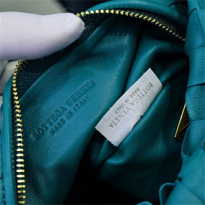 BV Mini Jodie In Lambskin Leather Duck Green Color