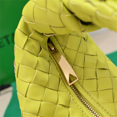 BV Mini Jodie With Chain In Lambskin Leather Kiwi Color