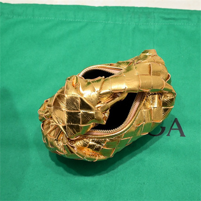 BV Candy Jodie In Lambskin Leather Gold Color