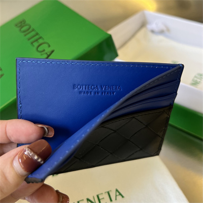 BV Card holder In Calfskin Leather Black/Cobalt Blue