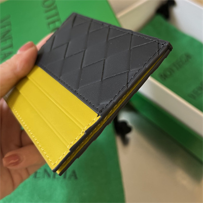 BV Card holder In Calfskin Leather Space/Pollen Yellow