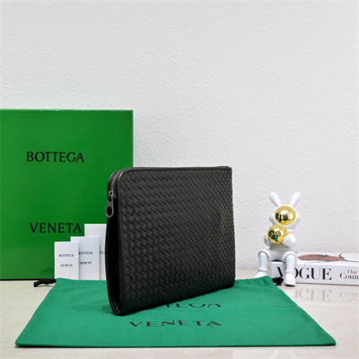 BV Zipper Pouch In Lambskin Leather Fondant Color 80-6