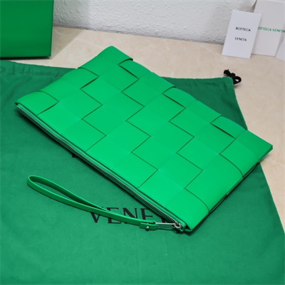 BV Cassette Zipper Pouch In Lambskin Leather Parakeet Color 80-8