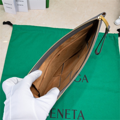 BV Zippy Pouch In Lambskin Leather Grey Color 6689