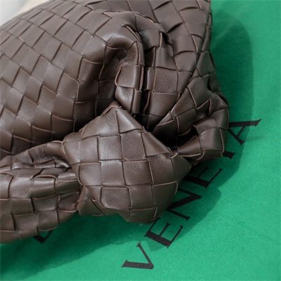 BV Teen Jodie In Lambskin Leather Fondant Color